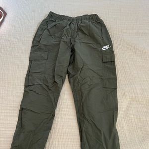 Nike Woven Cargo Pants